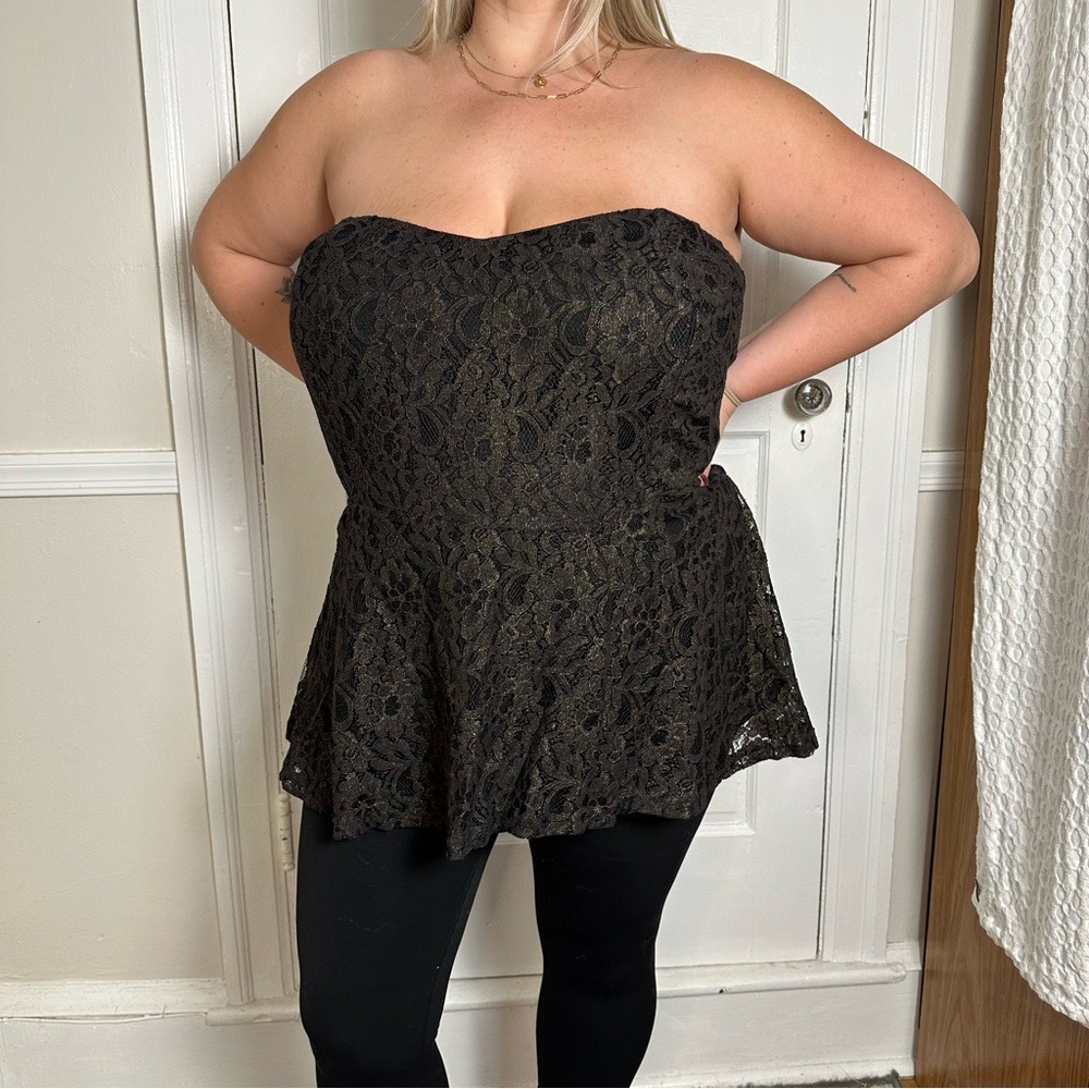 3/$20 💥 City Chic Strapless‎ Blouse Black Gold Shimmer Floral Lace Peplum Y2K - Picture 14 of 14